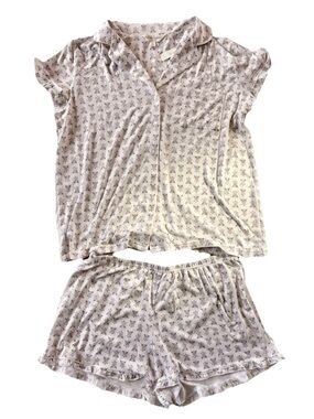 Laura Ashley 2 piece short-sleeve button-down top & matching shorts Pajamas. Med